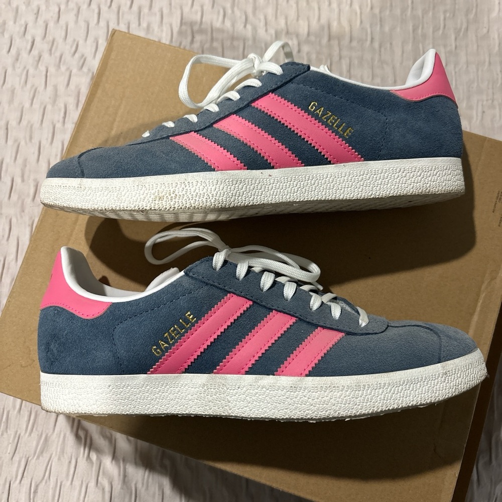 Adidas Gazelle Women's Sneakers - Navy and Pink